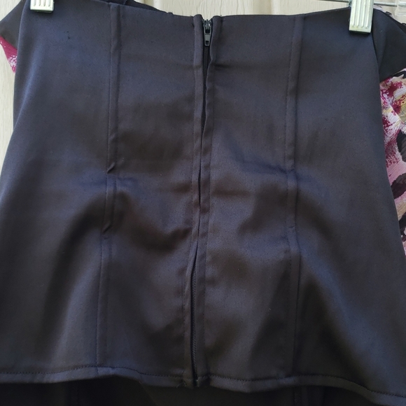 Mandee Strapless Haulter Top - Picture 4 of 5